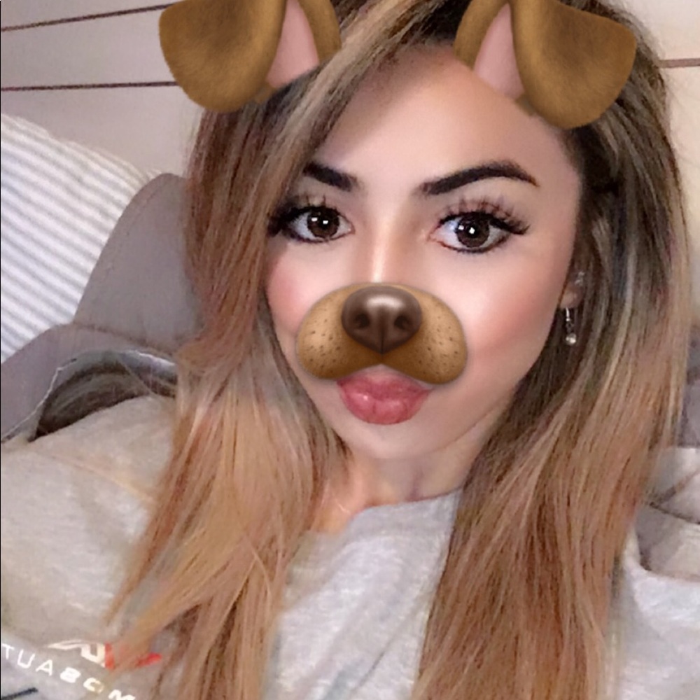 Meet your Posher, Stephanie